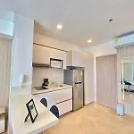 Hermoso Aparta Suite en Crespo a 5 minutos caminando del aeropuerto primera línea Mar